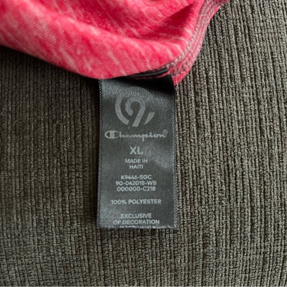 Mens UNDER ARMOUR Heatgear Loose Fit & CHAMPION C9 Size XL Performance Tees - Picture 4 of 11
